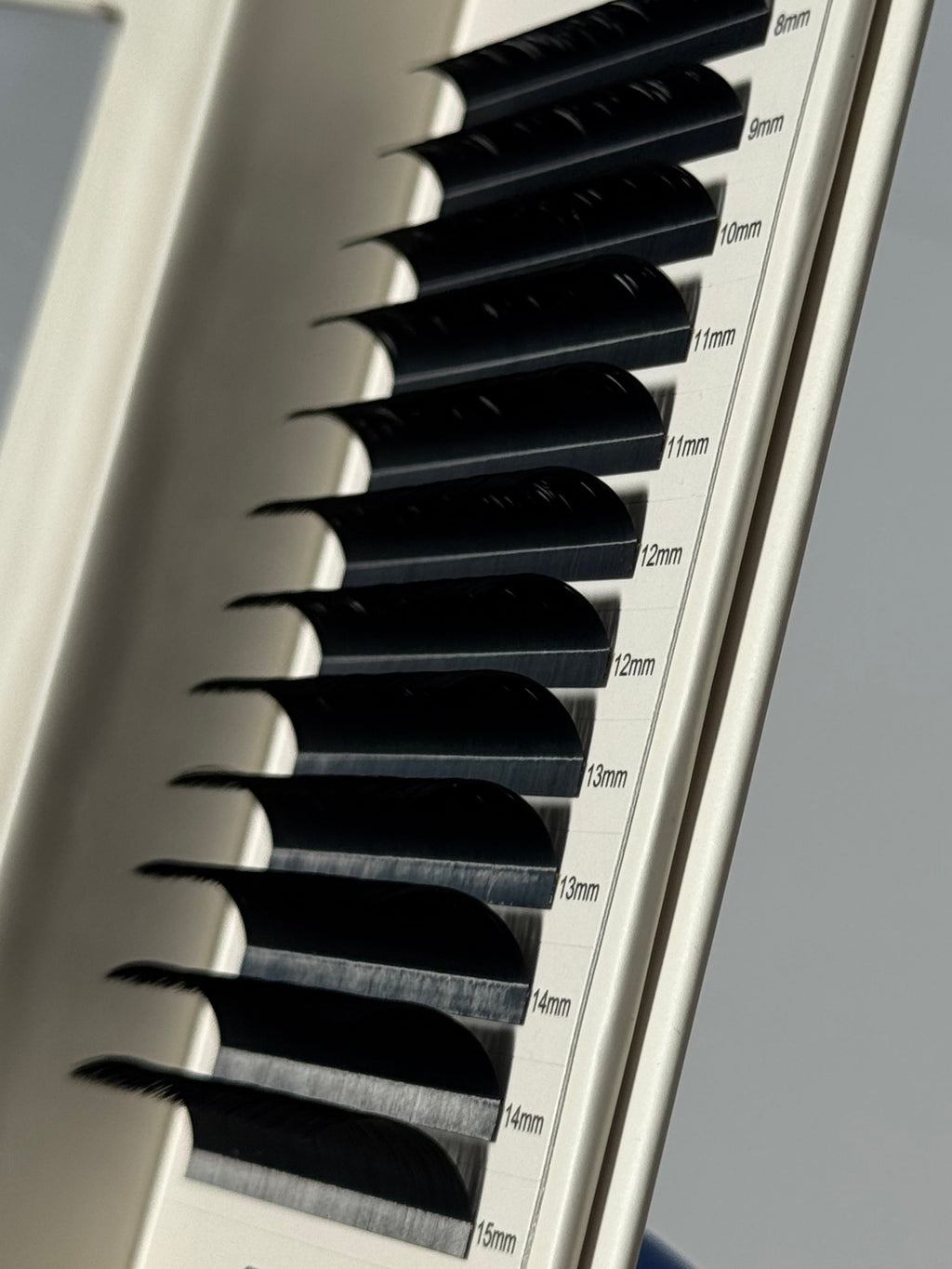 .03 Ultra Lite Cashmere Lash trays